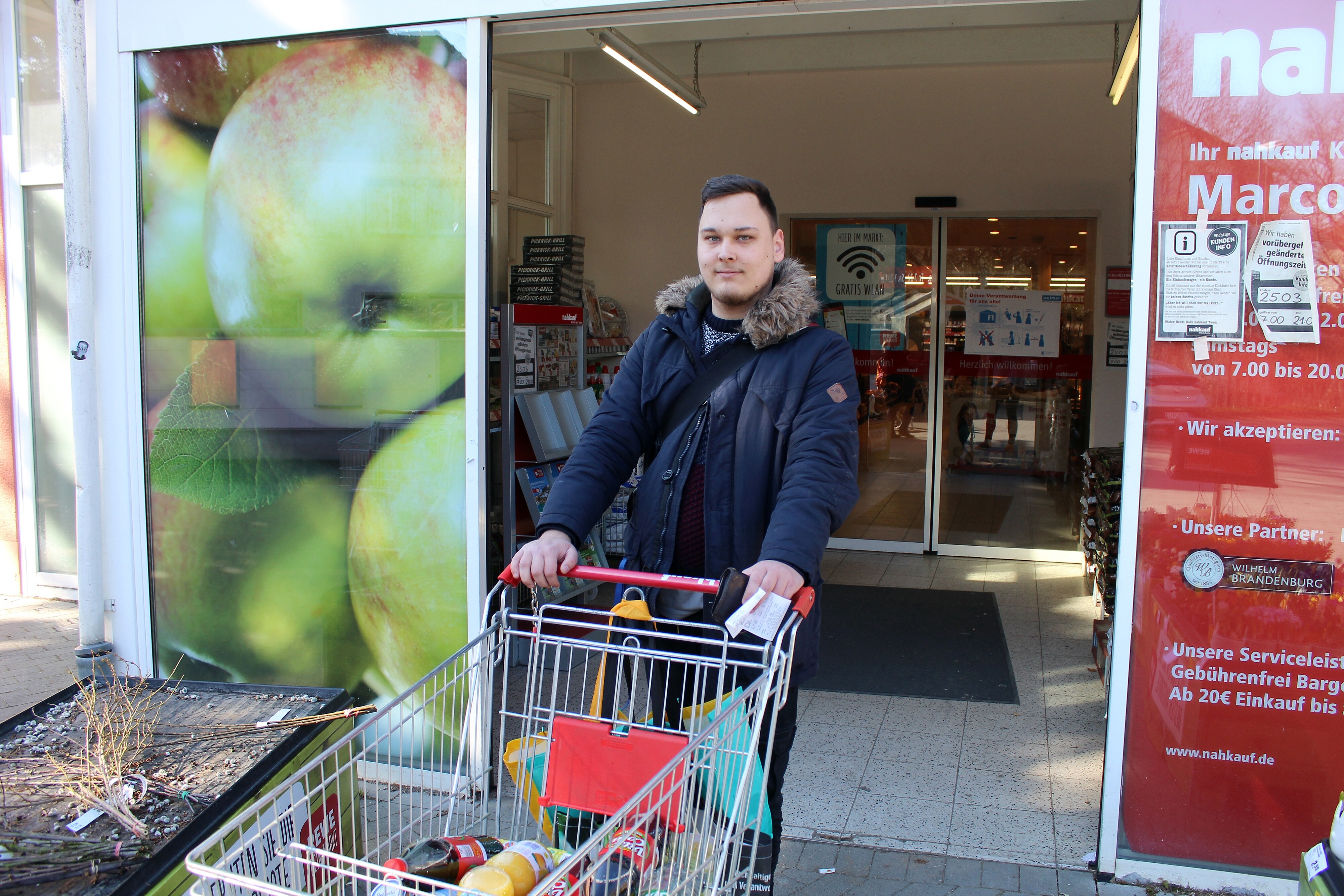 Systemrelevante Berufe CoronaAlltag im Supermarkt MDR.DE