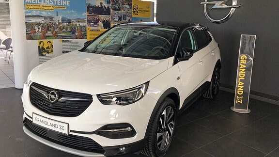 Opel Startet In Eisenach Mit Produktion Von Hybridversion Des Grandland Mdr De