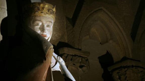 Statue der von Ballenstädt im Naumburger Dom, Nahaufnahme