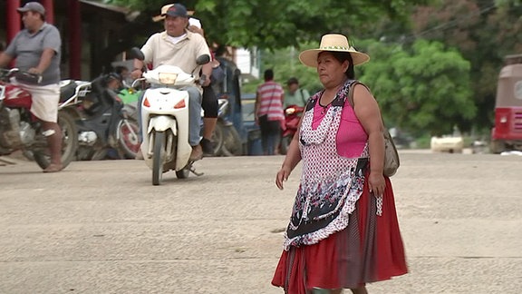 Screenshot aus Traumtouren durch Bolivien - Biwak nonstop