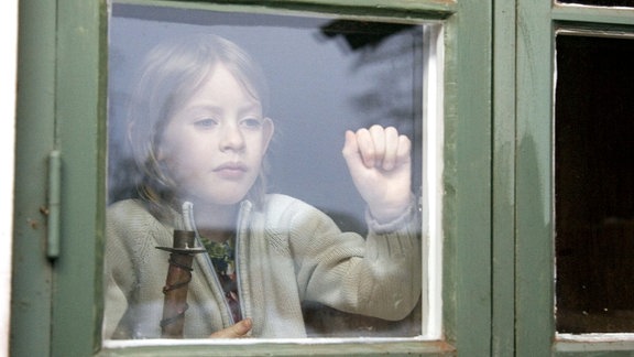 Die kleine Marie Ohlsson (Asa Persson) ist möglicherweise das nächste Opfer.