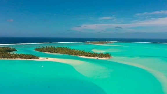 Cook Islands in der Südsee: glasklares Wasser und traumhafte Sandstrände