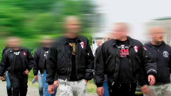 Schlag Gegen Neonazis In Thüringen: Wer Sind Die "Hammerskins"? | MDR.DE