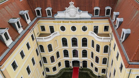Das Grandhotel Taschenbergpalais Dresden von oben