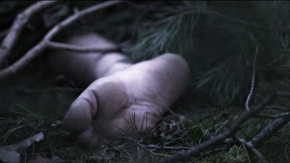 Der Fuß einer Leiche.