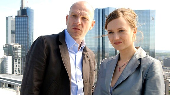 Eva (Stefanie Stappenbeck) und ihr Geschäftspartner Ralph (Götz Schubert). 