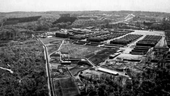 Historische Luftaufnahme vom Konzentrationslager Buchenwald