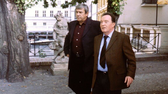 Kommissar Ehrlicher und sein tschechischer Kollege Major Cerny ermitteln gemeinsam in der Goldenen Stadt.