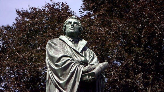 Statue des Martin Luther in Worms.