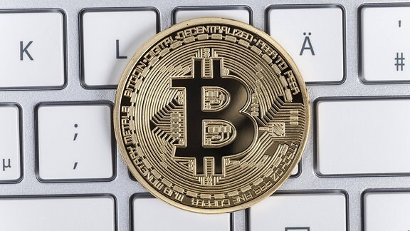 Bitcoin auf einer Tastatur