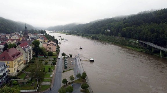 Erhöhter Wasserstand der Elbe bei Bad Schandau.