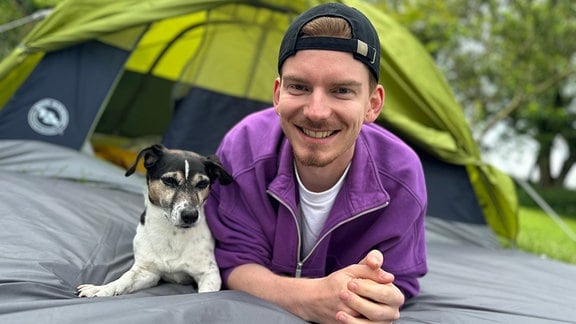 hinreisend Camping Hund und Dachzelt 