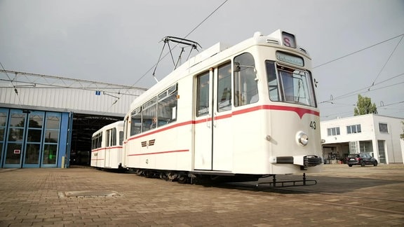 historische Straßenbahn auf dem Betriebshof in Gotha