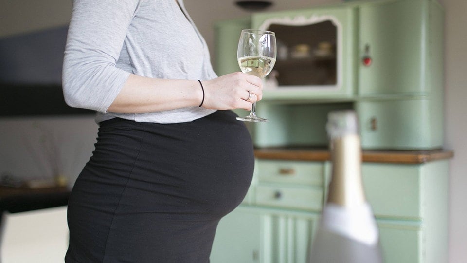 Alkohol in der Schwangerschaft Gehirnstruktur des Babys kann sich verändern MDR.DE