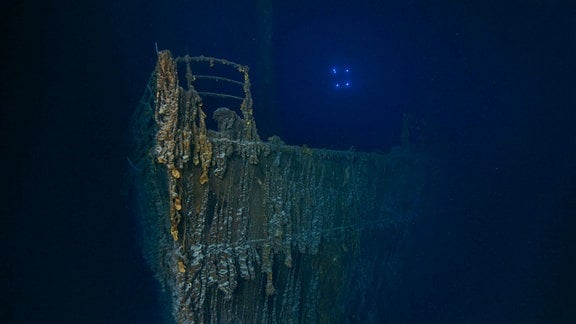 Dieses von der RMS Titanic Inc. veröffentlichte Bild zeigt den Bug der Titanic mit einem großen Teil der fehlenden Decksreling