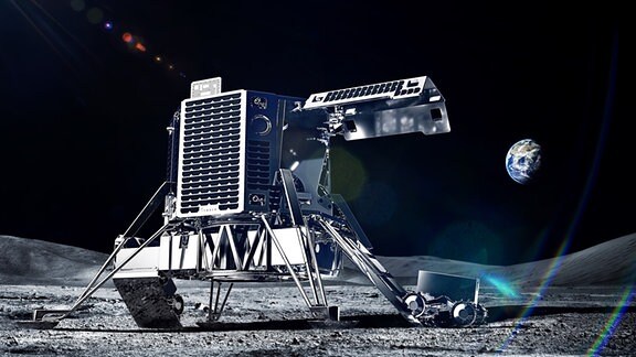Eine künstlerische Darstellung des Hakuto-R Mondlandefahrzeugs auf dem Mond. Im Hintergrund sind das Schwarz des Weltalls und die Erde zu erkennen. Die Klappe des Landefahrzeugs ist auf und der kleine Rashid-Rover fährt gerade auf die Mondoberfläche.