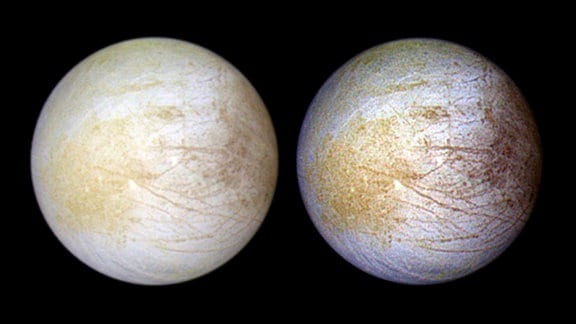 Dieses Foto des Jupitermondes Europa wurde im Juni 1997 aus einer Entfernung von 776.700 Meilen von der NASA-Raumsonde Galileo aufgenommen.
