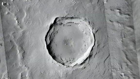 Aufnahme aus dem Weltraum vom Corinto Crater