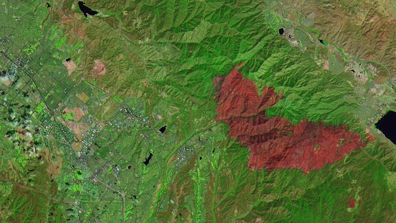 Waldbrand in Kalifornien, Aufnahme vom 12. September 2024, aufgenommen in false color