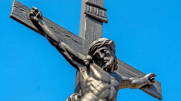 Jesus Christus am Kreuz, Symbolfoto für Ostern.