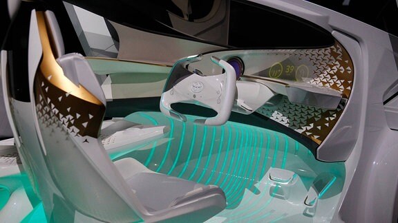 Futuristisches Auto-Cockpit