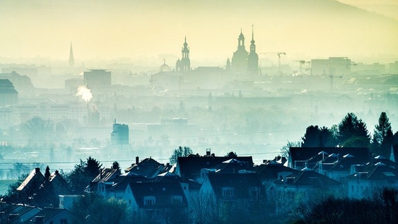 Dresden am Morgen kurz nachdem die Sonne aufgegangen ist 2020.