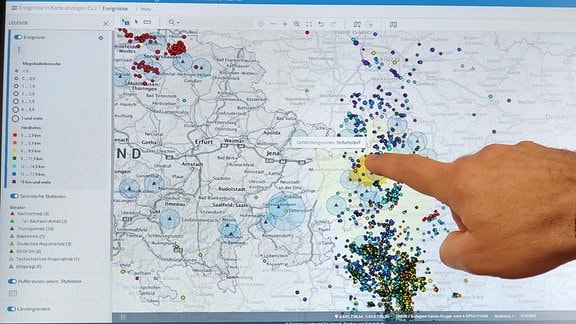 Eine Karte mit den Orten in Mitteldeutschland registrierter Erdbeben