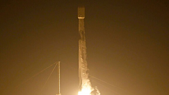 SpaceX Falcon 9-Rakete hebt am Kenny Space Center Florida mit Odysseus-Mondlander ab