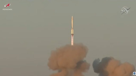 Raketenstart für das ISS-Modul Nauka