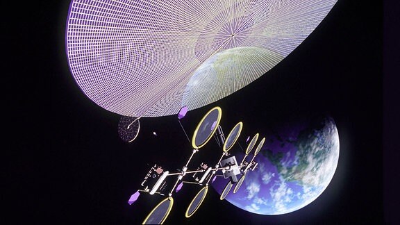 Künstlerisches Konzept einer Solarscheibe auf einem elektrisch betriebenen Weltraumschlepper, der die Paneels von der erdnahen Umlaufbahn (LEO) zur geostationären Umlaufbahn (GEO) befördert.