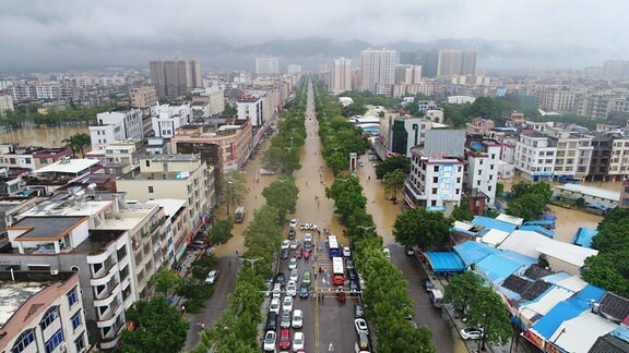 Überflutete Straßen in der Provinz Guangdong.