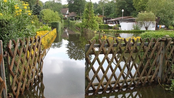 Überflutung einer Kleingartenanlage