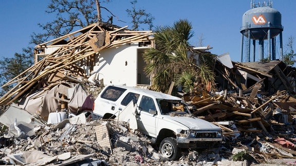 Zerstörungen nach Hurrikan Katrina 