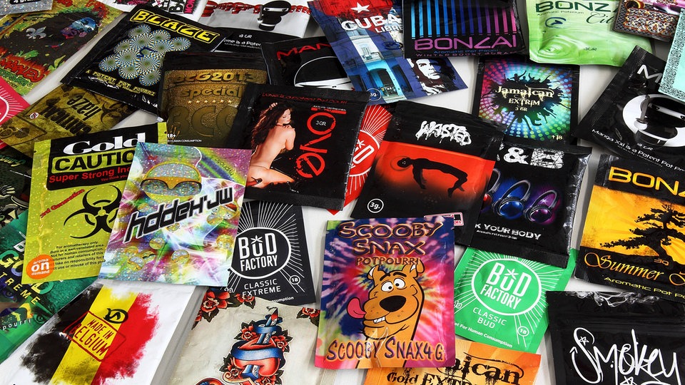 Alles andere als harmlos So gefährlich sind "Legal Highs" Das Erste