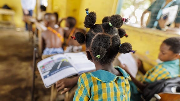 Mädchen in einer Schule in Afrika