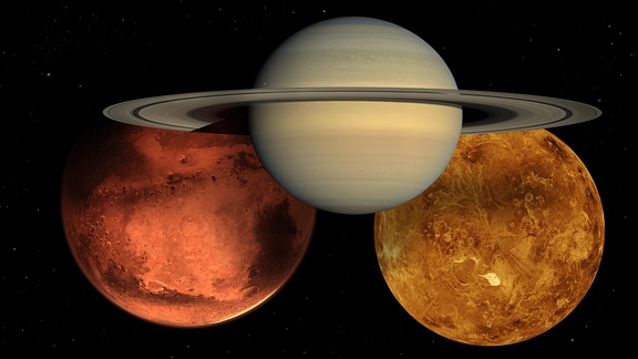 Eine Weltraum-Collage mit den Planeten Mars, Saturn und Venus (v.l.n.r.). 
