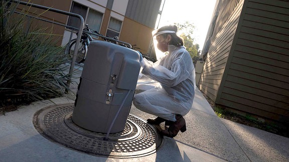 Ein automatisches Abwasserentnahmesystem an der Uni San Diego/USA