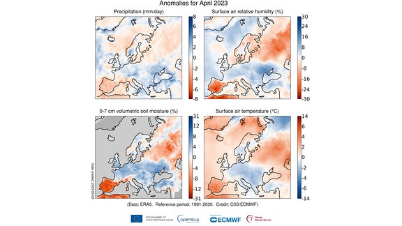 Vier Landkarten, die Bodenfeuchte und Niederschläge in Europa im Monat April zeigen.