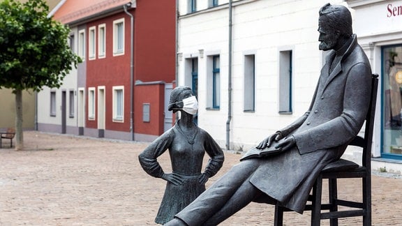 Nietzsche-Denkmal auf dem Holzmarkt in Naumburg