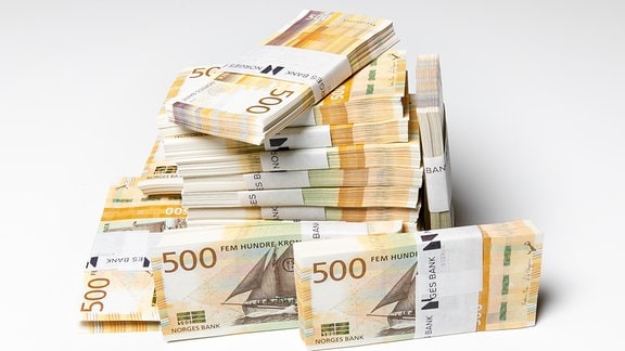 Norwegisches Geld in Scheinen auf einem Haufen