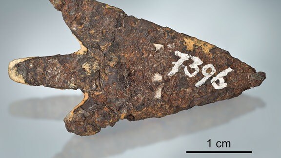 Pfeilspitze aus Meteorit-Eisen aus Mörigen Schweiz