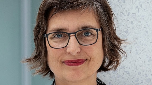 Ein Porträt von Prof. Dr. Annette Leßmöllmann