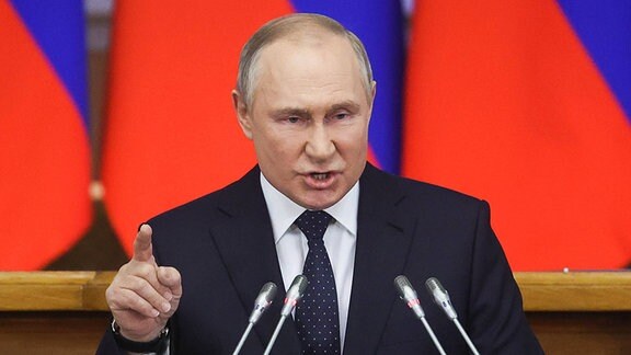 Vladimir Putin hält eine Rede