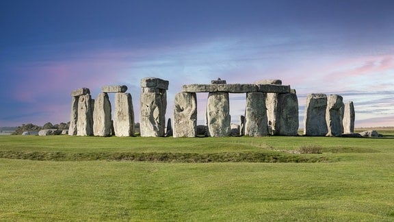 Stonehenge bei Sonnenuntergang in England