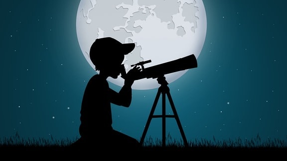 Ein Junge am Teleskop