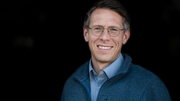 Prof. Dr. Nico Eisenhauer, Biologe, Bodenökologe und Professor für Experimentelle Interaktionsökologie an der Universität Leipzig.