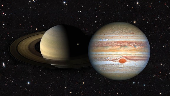 Eine Collage der beiden Gasriesen Jupiter (r.) und Saturn (l.).