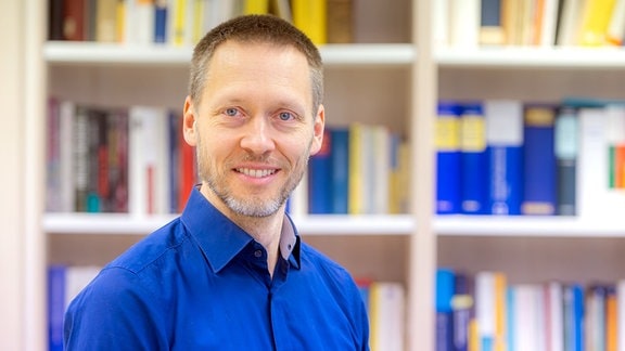 Dr. Uwe Krüger wissenschaftlicher Mitarbeiter am Institut für Kommunikations- und Medienwissenschaft der Universität Leipzig.