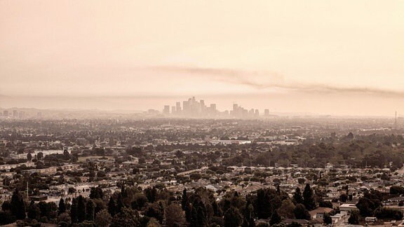 Anfang September 2020 wurde Los Angeles jeden Tag mit Rauch und Asche von nahe gelegenen Waldbränden bedeckt.
