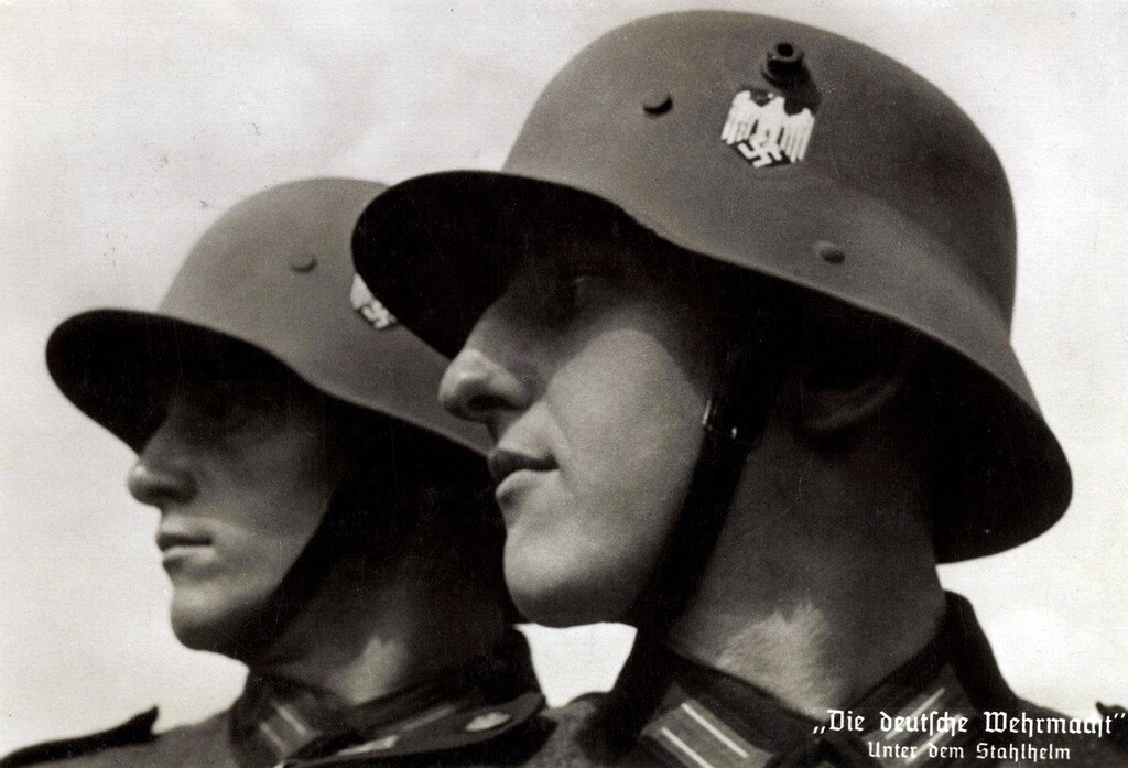 Keyword For Roblox German Helmet - ww1 german soldier roblox